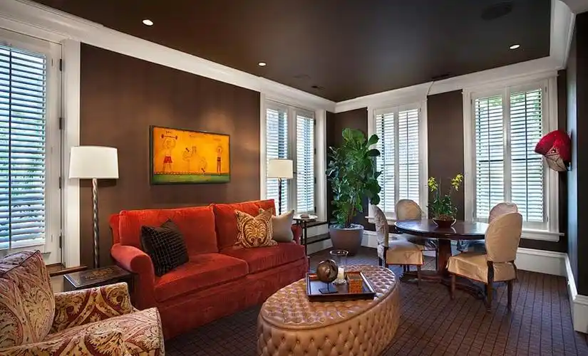 咖啡色墙面效果图