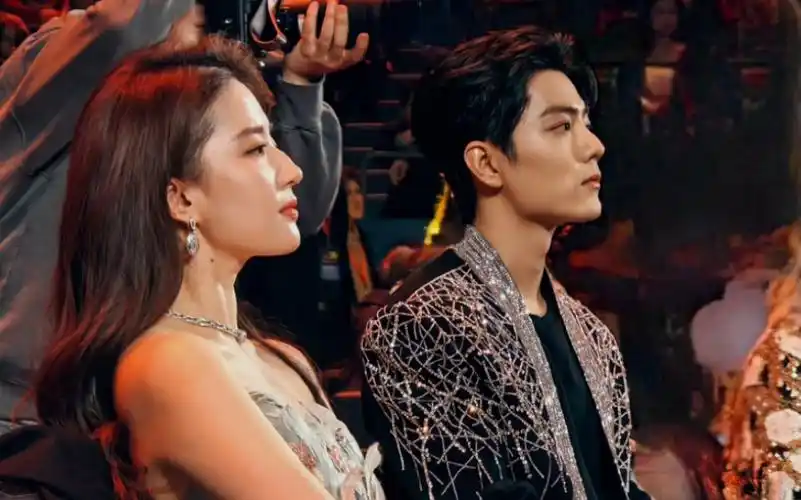 男神肖战女神刘亦菲 微博之夜 期待合作呀