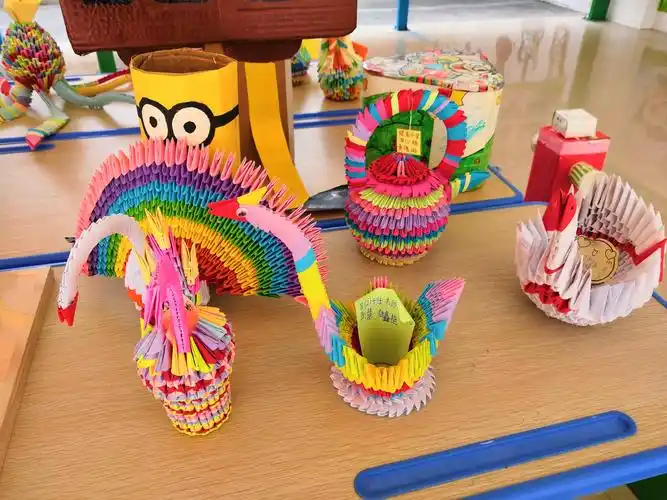 百色市迎龙小学学生手工展
