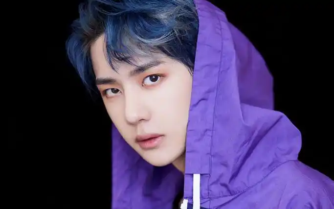 王一博:从普通高中生到顶流偶像的华丽转身