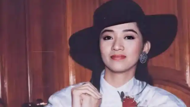 2003年梅艳芳去世后主治医生坦白她的病可以治好但因一件事她主动放弃