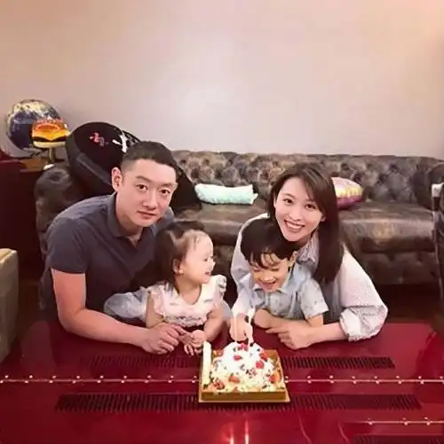 李钰33岁患癌离世男友汪雨已结婚生子母亲的坚持让人泪目