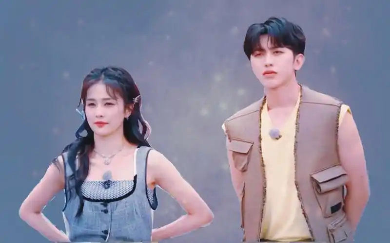 大白蔡白鹿x蔡徐坤以你为圆心以暧昧距离为半径圈住了我暧昧