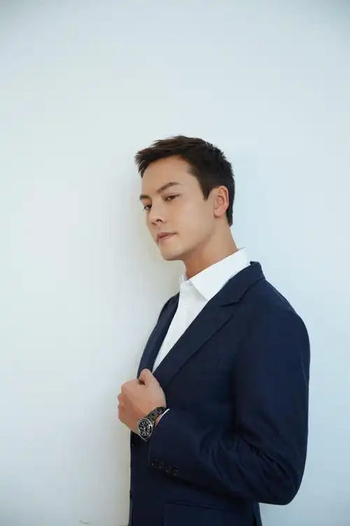 陈伟霆我要上春晚唱盛开的年华