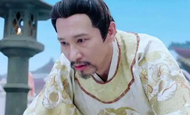 王劲松老婆何佳媛简介网曝老戏骨王劲松娶美艳娇妻