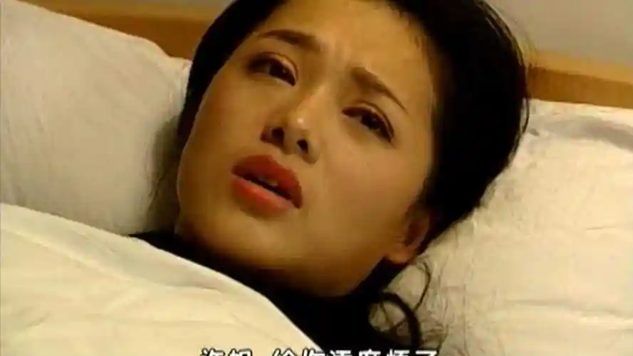 危情实录美女欠钱自杀小伙去医院看望把钱还上再死