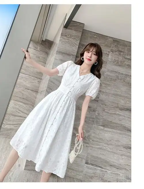 miss nitaly 2021夏季新款法式小清新超仙v领短袖白色连衣裙女收腰