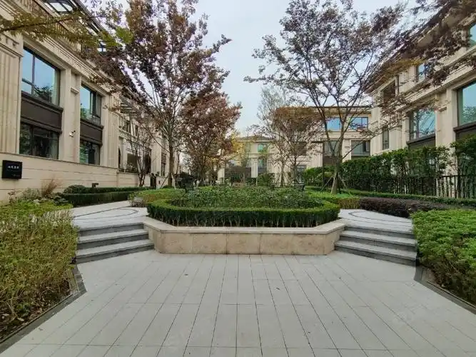 龙湖西宸原著(别墅)