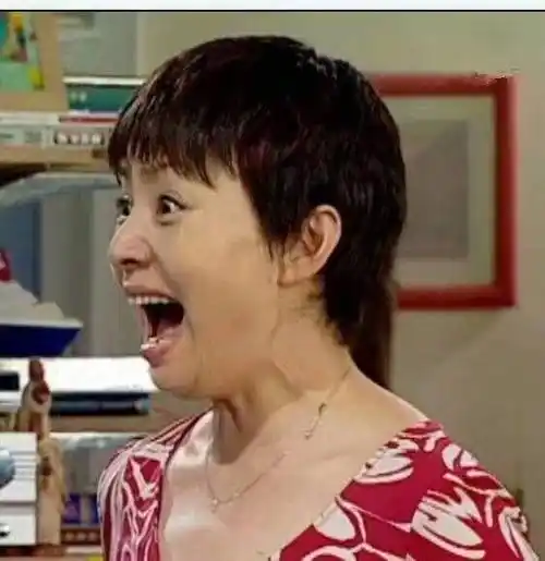 家有儿女gif杨紫gif哭泣gif这对我的幼小心灵是多么大的伤害呀gif