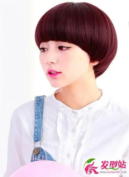 俏皮女生短发波波头锅盖头