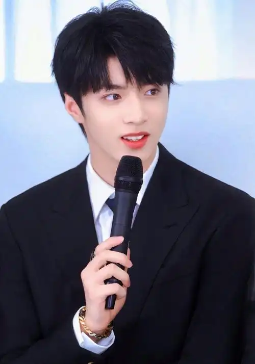 刘耀文治愈系笑容