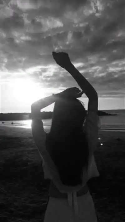 黑白,女生,背影,伤感