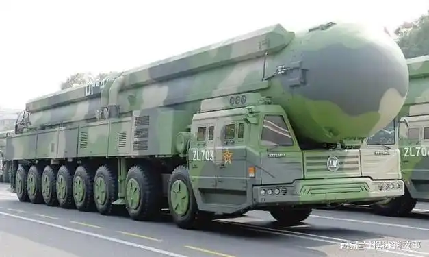 东风41洲际弹道导弹有多厉害,让美国都头疼|核弹|弹头|大气层_网易