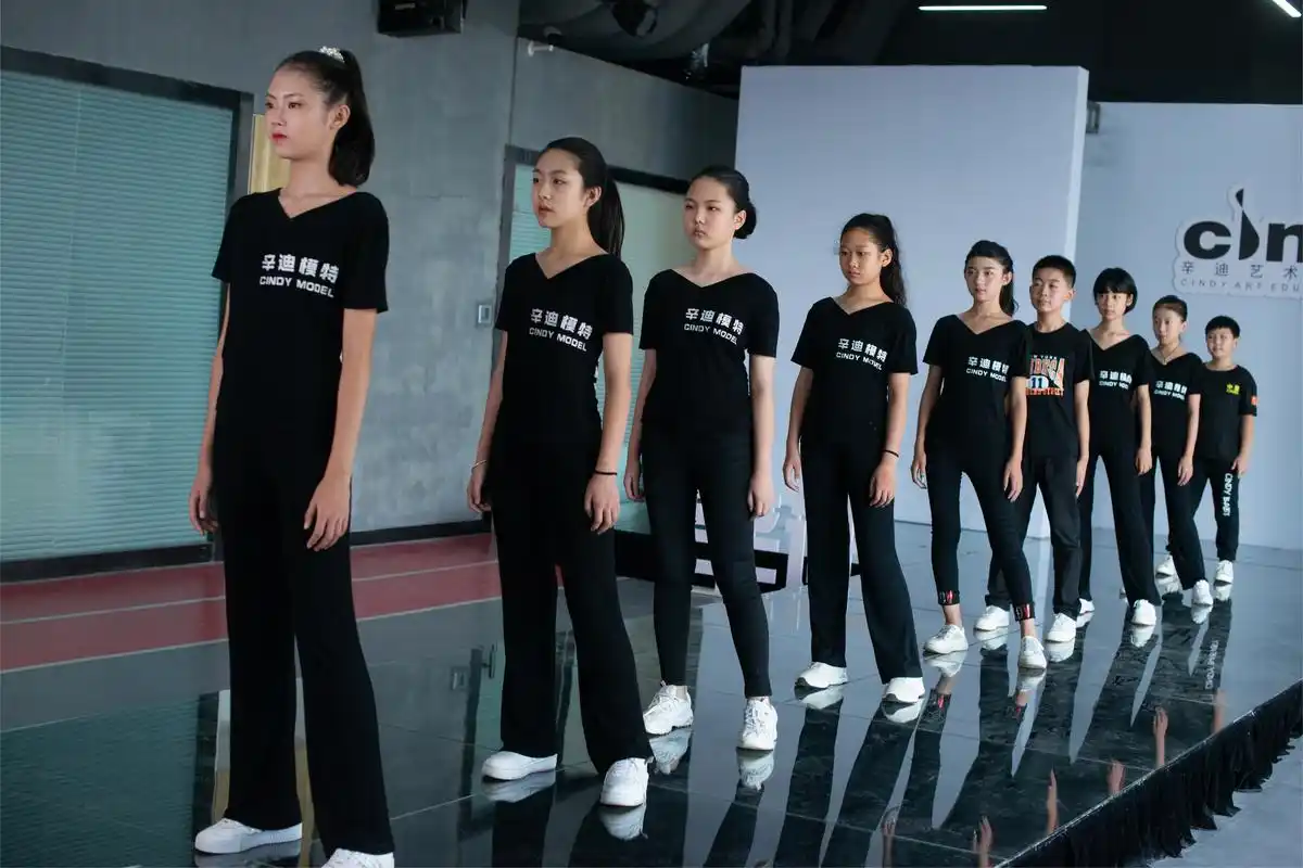 913岁青少年模特培训