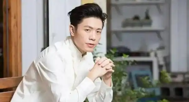 《披哥4》有位哥哥厉害了,曾战胜过林俊杰与李荣浩,可惜被埋没