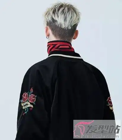 男生后脑勺层次发型 简约吸睛打造酷炫潮男