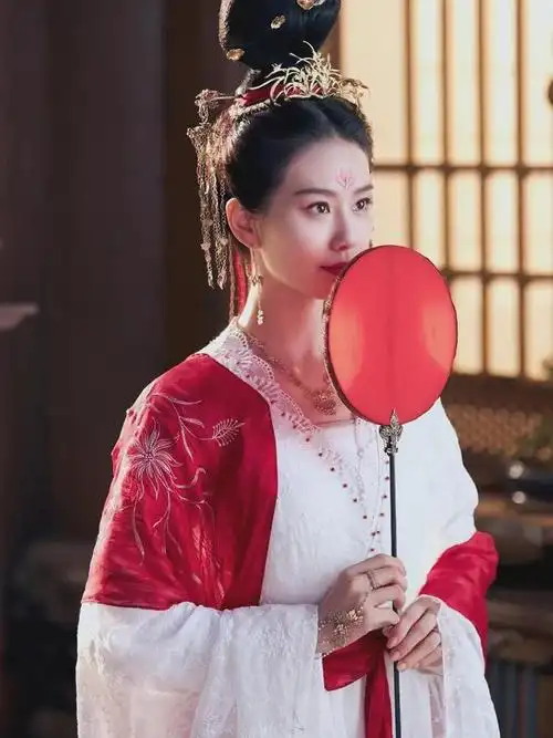 杨幂|古装剧|迪丽热巴|步步惊心|演艺事业_网易订阅