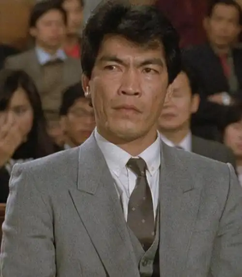 "大傻"成奎安:从月薪60到一天50万,娶两房妻子,54岁患癌去世