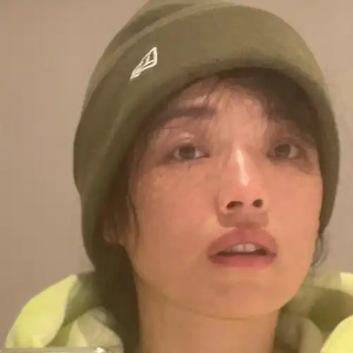 45岁舒淇素颜近照曝光昔日性感女神变身青春少年