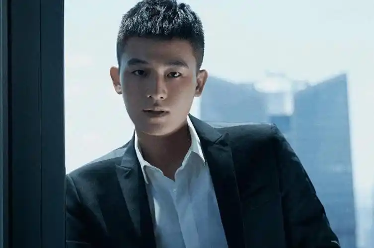 似乎是2021年,马思纯已经走出了与欧豪分手的阴影,并再次现身于大众