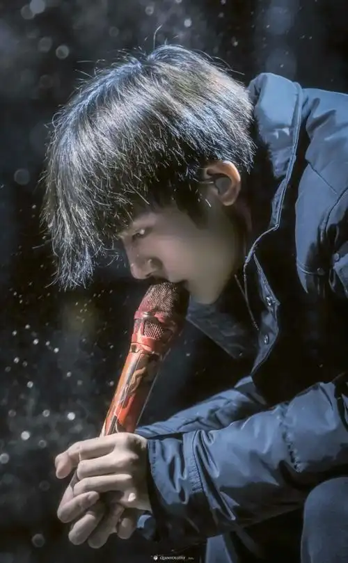 8.易烊千玺神仙颜值(一)