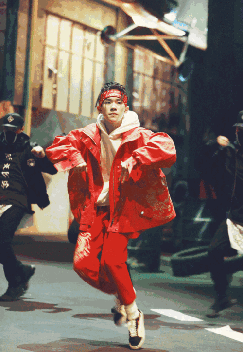 易烊千玺—这就是街舞2017年这个灵感来自《山海经》,透过对古籍里