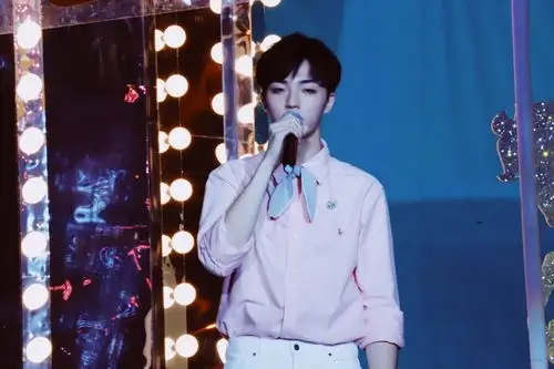 陈立农 图见水印 来自微博