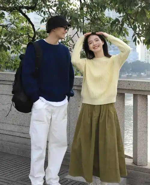 160cm身高的女生和175cm男生,教科书情侣装,甜蜜堪比偶像剧!