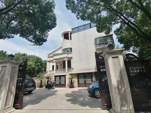 松江泗泾云顶别墅独栋485平2900w占地二亩超大花园近地铁