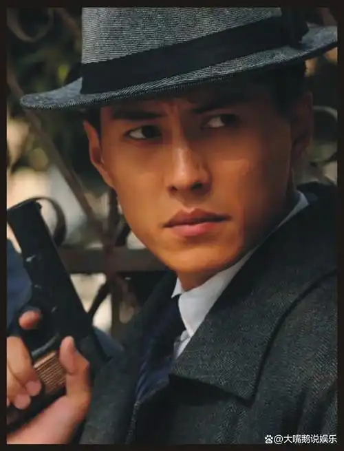 回顾靳东与离过婚的江珊同居5年为何又转身娶了二婚的李佳