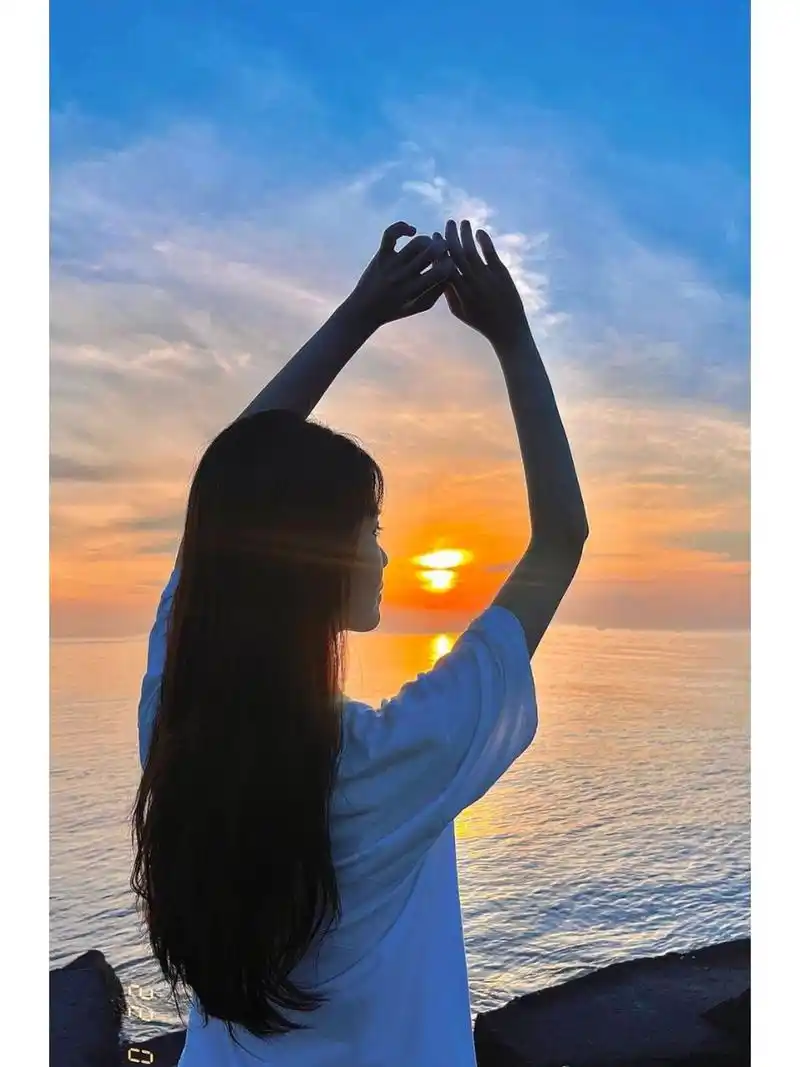 海边日出拍照|氛围感拉满7515拍照姿势(附滤镜 永远追赶日出日落
