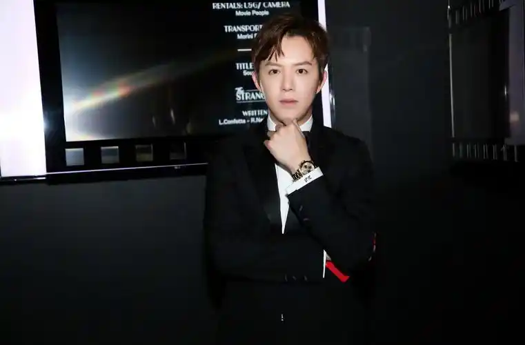 管不住"下半身"8位明星艺人,一个比一个离谱,没一个值得同情_李易峰