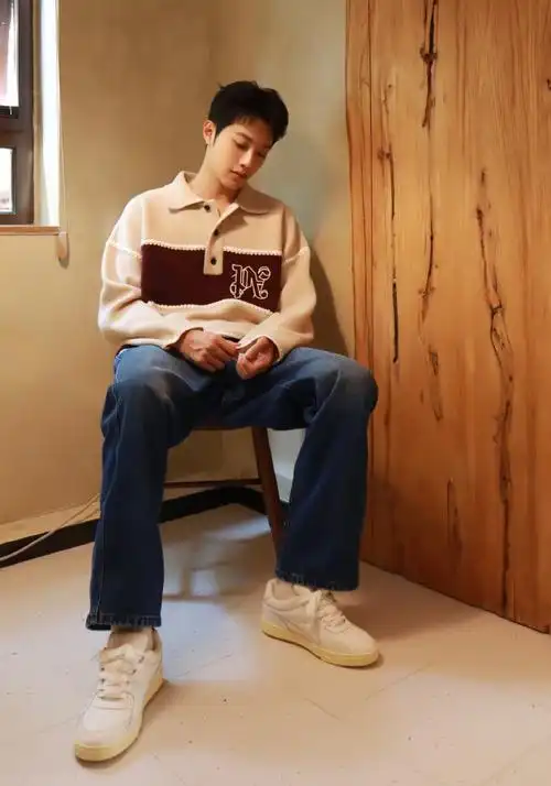 赖冠霖_edward的入秋之选,look 1:来自发发奇的 ami paris 阔腿牛仔裤