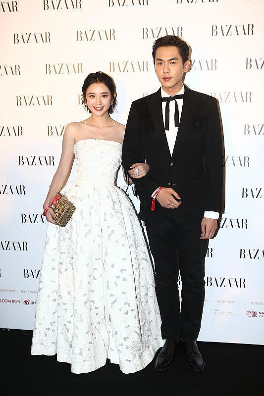 张若昀的妻子真有贵族感穿一身破洞裙却一点没有低俗感