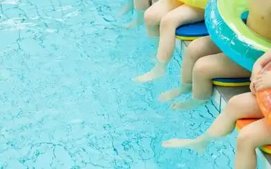 儿童游泳后用什么眼药水较好小孩游泳后用什么眼药水好