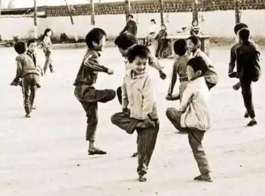 这些50张珍贵老照片:60后70后80后童年的回忆,尤其最后几张照片