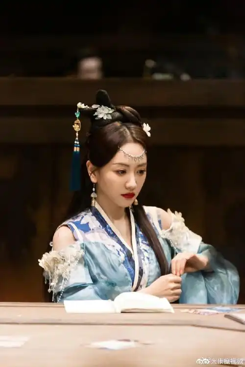 杨蓉大侦探古装造型剧照