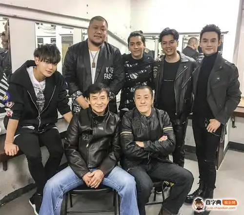 武力黄子韬厉害了成龙赞功夫导演夸敬业