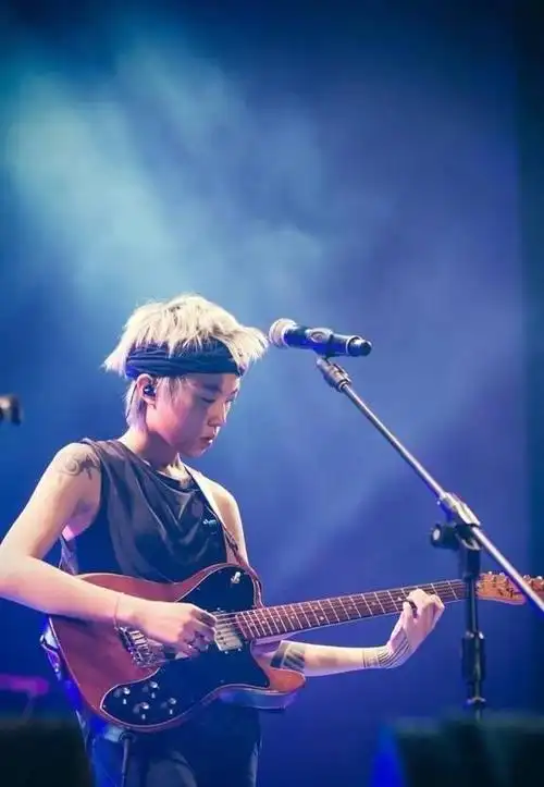 遗产绝不留给父母王菲女儿窦靖童出言不逊被周迅带坏了