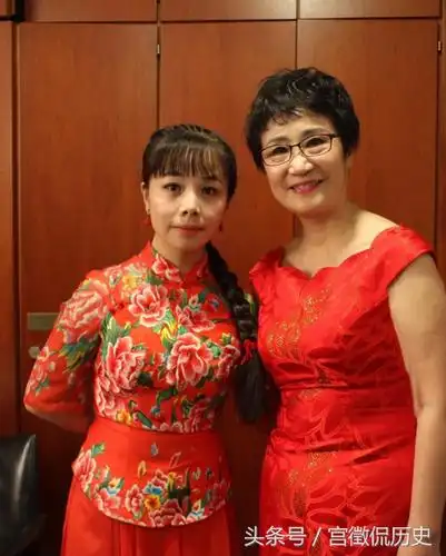 草根明星王二妮到底有多美看完这组图片你就知道