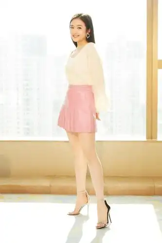 李兰迪娇俏可人