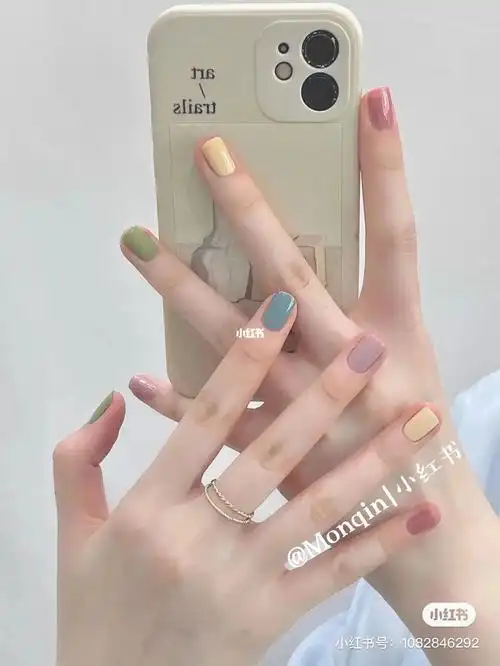 少女糖果色美甲调色美甲简单美甲学生美甲