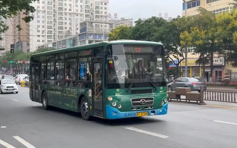 「渭河畔·精彩」宝鸡公交 东风扬子江wg6100nqc4 影像