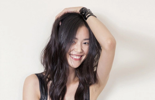 浪漫不羁刘雯卷 大表姐刘雯发型怎么弄教程