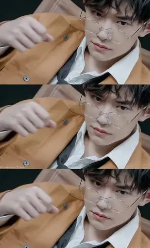 易烊千玺戴眼镜合集太禁欲了