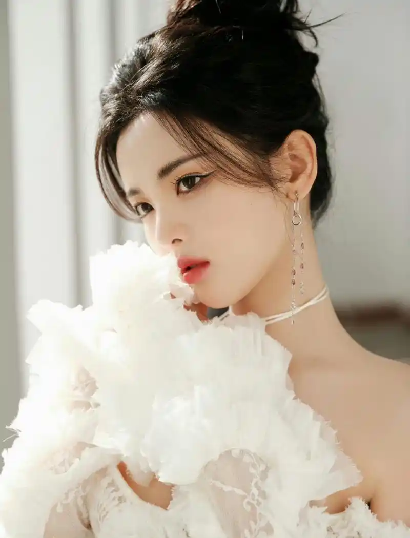 杨超越美照,美丽动人!#养眼美女