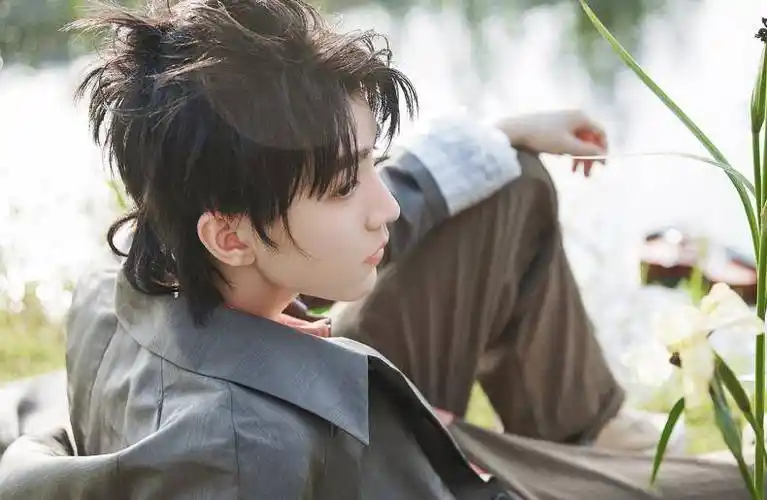 顾佳微信好友中有王俊凯?