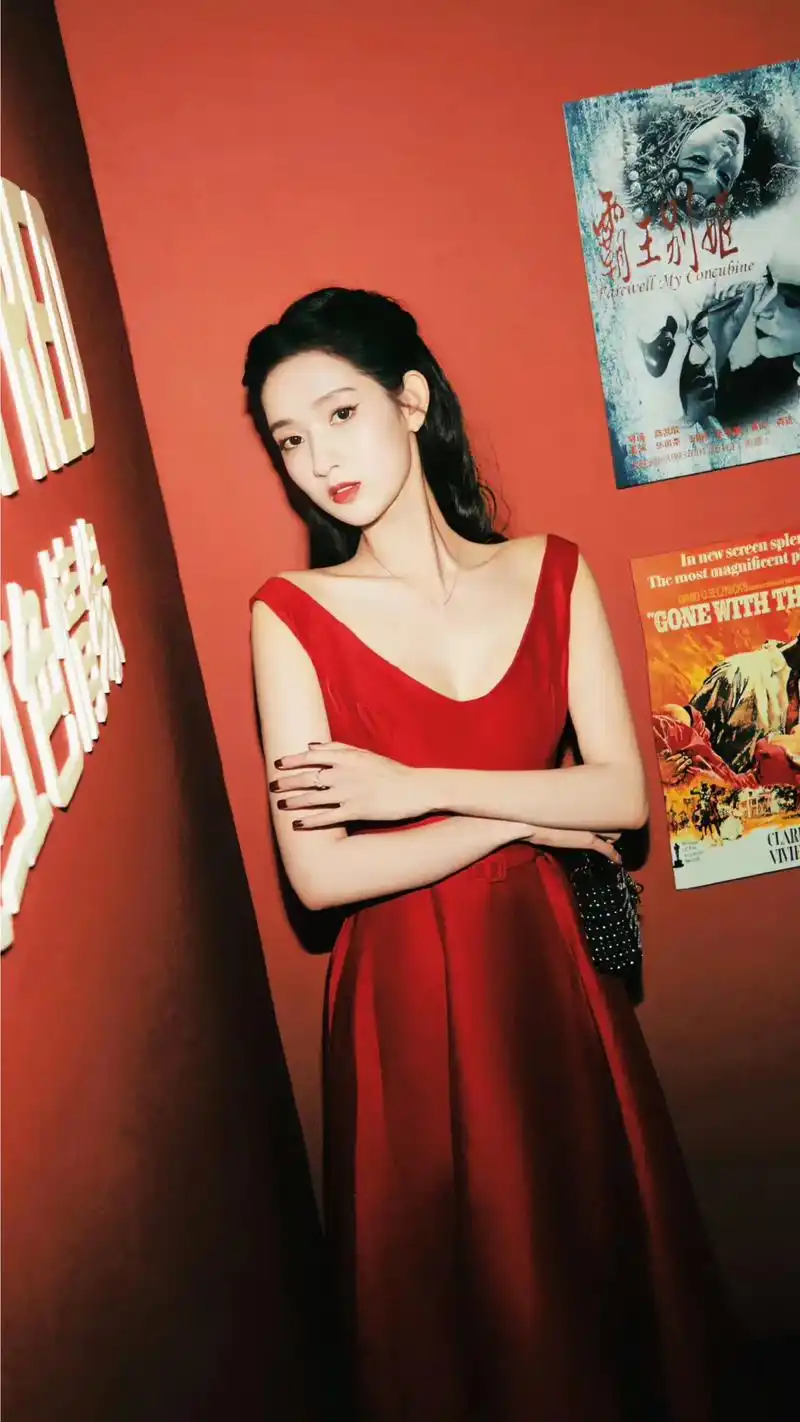 这套造型直接梦回闵慧0606#王玉雯 # - 抖音