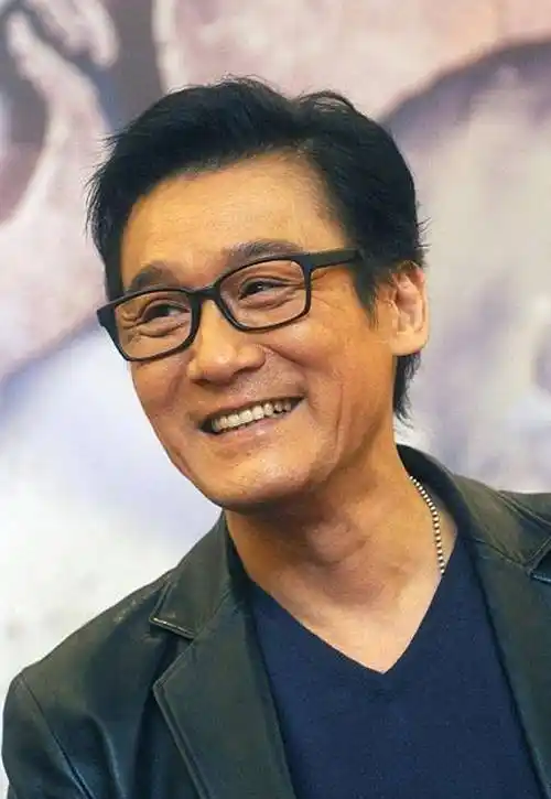 原创30年后再看杜拉斯的情人国外导演阿诺因何看中了梁家辉