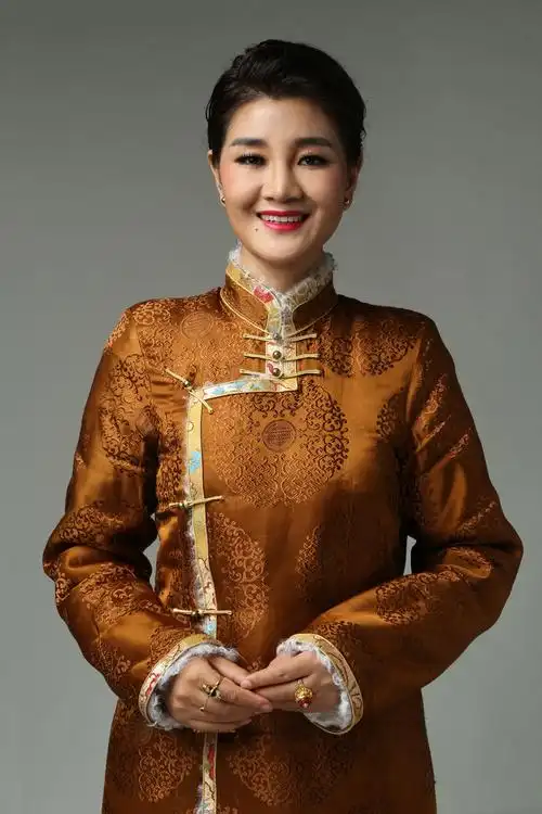 "最美女中音"降央卓玛跌落神坛,刀郎为何不原谅她